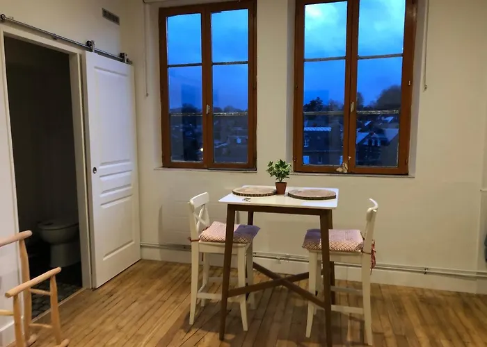 Appartement Juste Au Dessus De La *