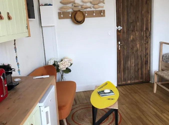 Juste Au Dessus De La * Veules-les-Roses